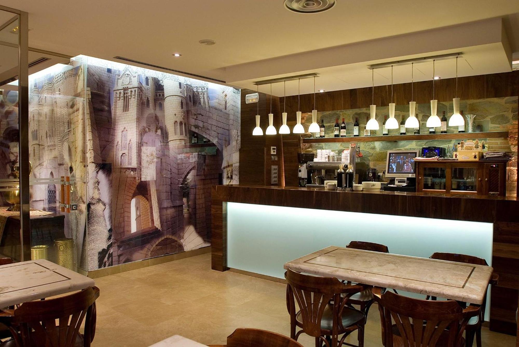 Hotel Restaurante La Peseta Асторга Экстерьер фото